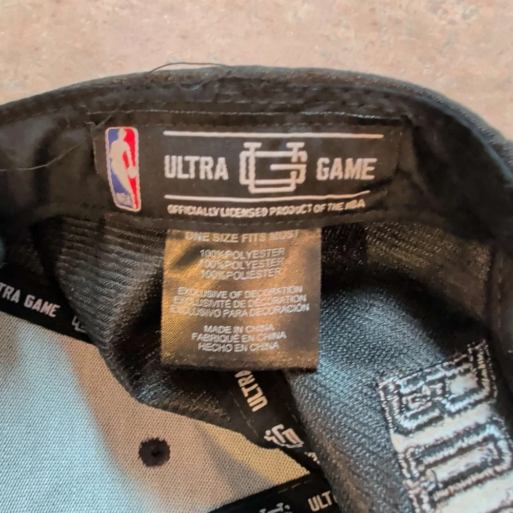 Ultra Game Chicago Bulls Hat Mens Grey Black Embroidered Snapback NBA